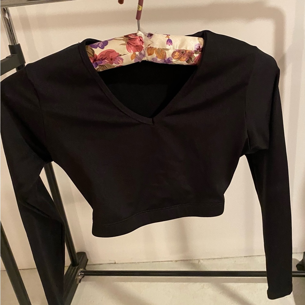 Cheer black crop top long sleeve